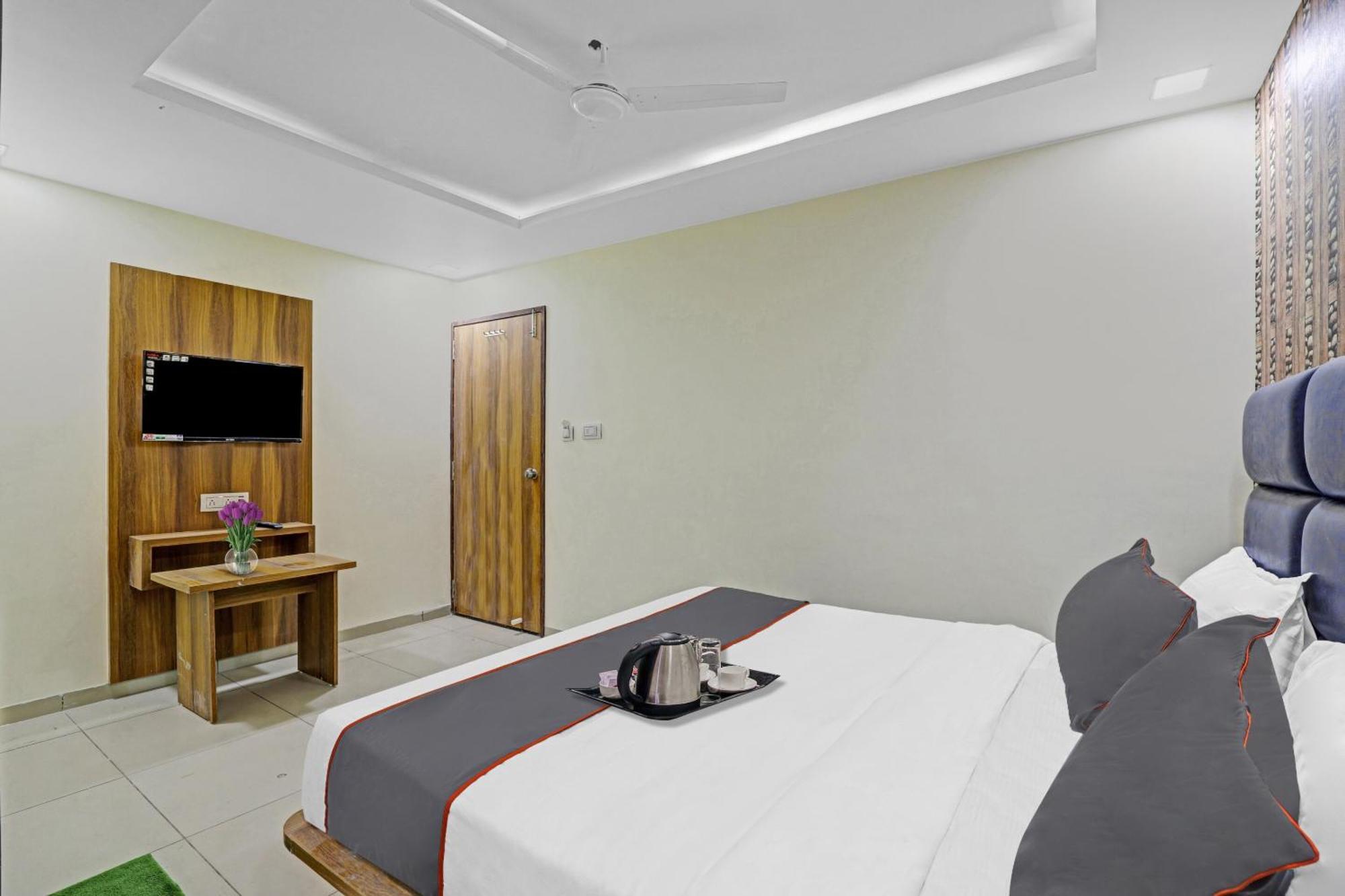 Hotel O Hill View Vadodara Kültér fotó
