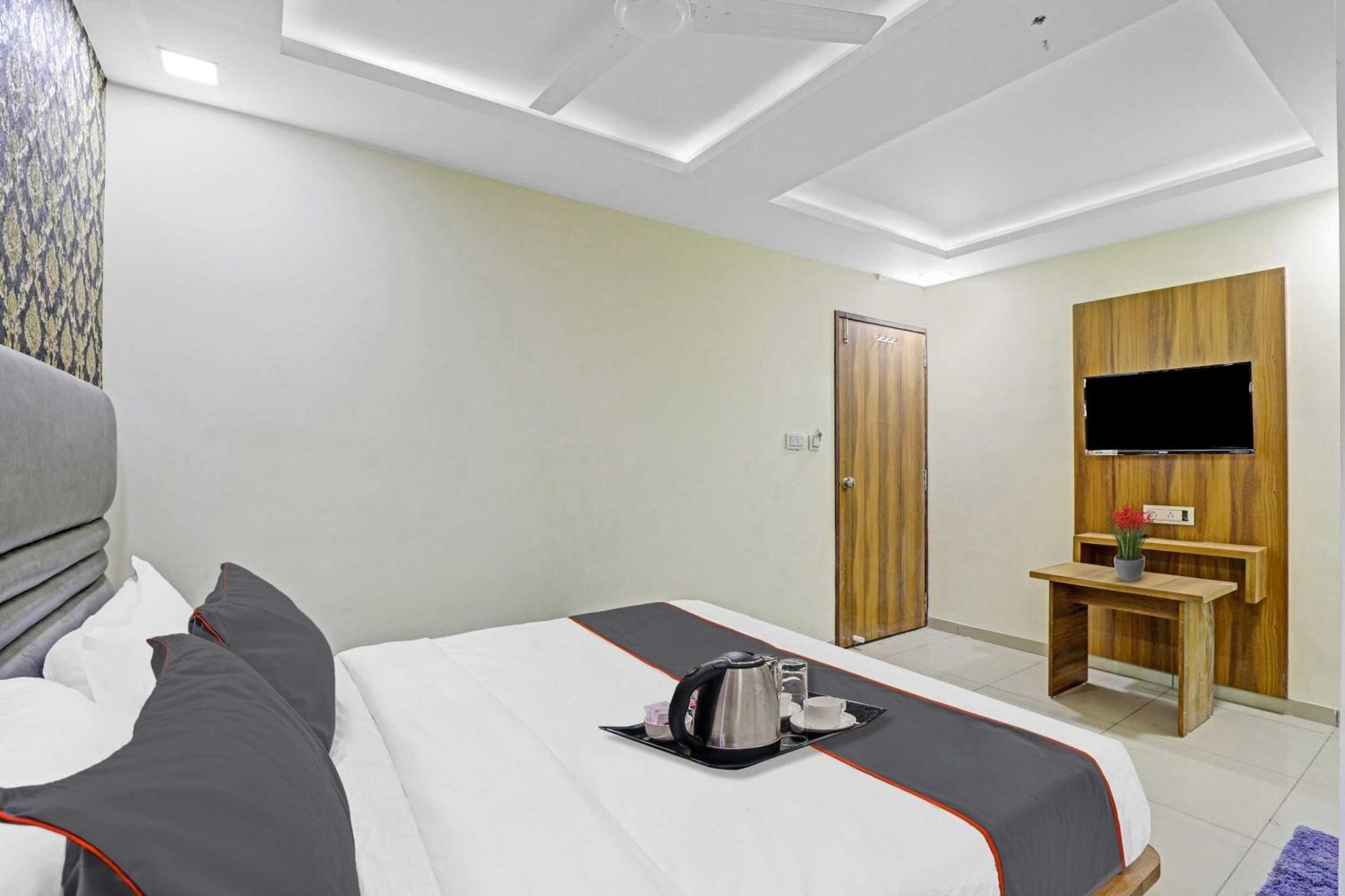 Hotel O Hill View Vadodara Kültér fotó